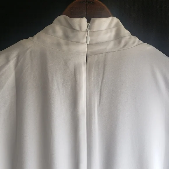 Cabi Wraparound Top Sleeveless White Size 8 - Picture 5 of 12